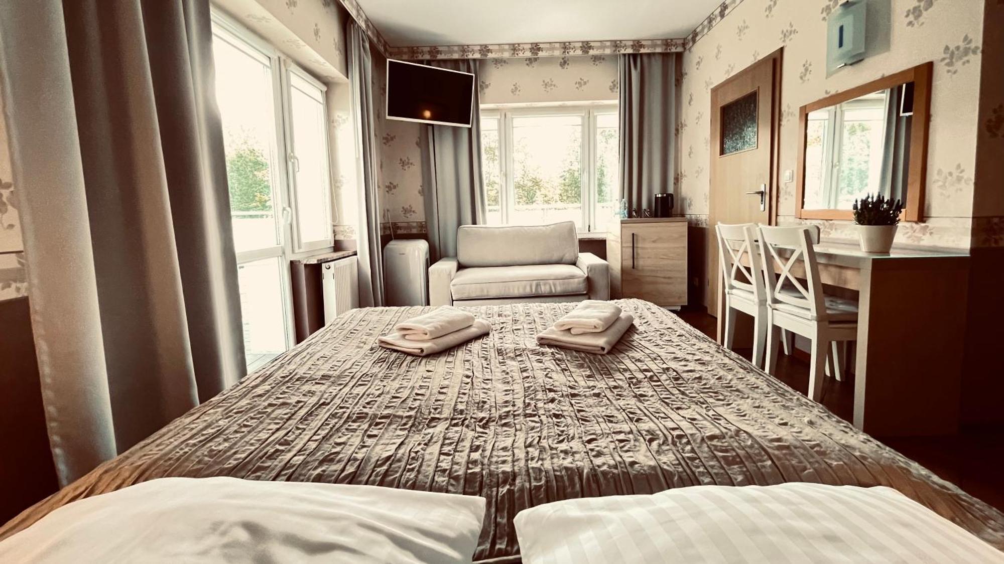 Hotel Bellevue Хажикови Номер фото